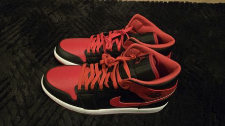 Jordan 1 Mid Reverse Bred Size 12
