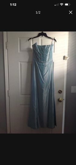 Prom dress. Size 6 new with tags