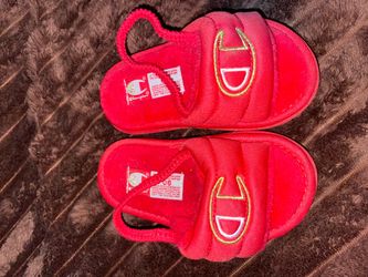 Red champion size 6 toddler