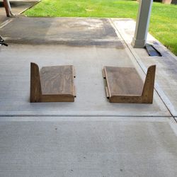 Camper Or Rv For Project Table And Sets. 