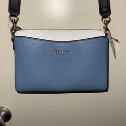 Guess Women’s Lyndi crossbody