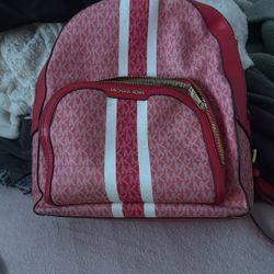 Selling A Michael Kors Purse Selling For 130.00