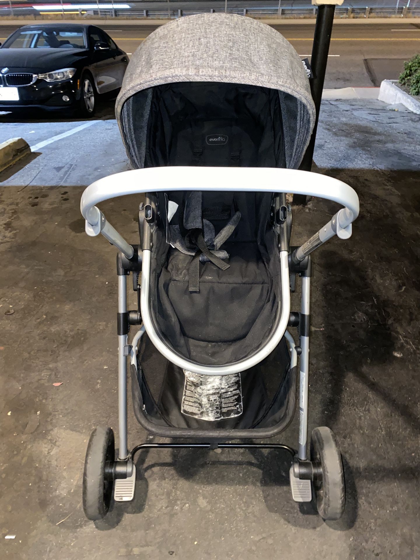 Even Flo Stroller