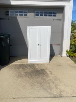 White Cabinet