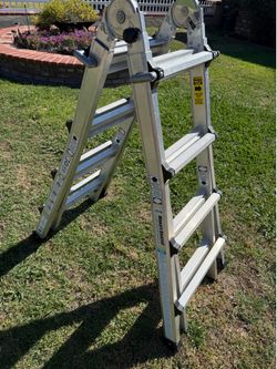 Folding extending ladder aluminum 17’