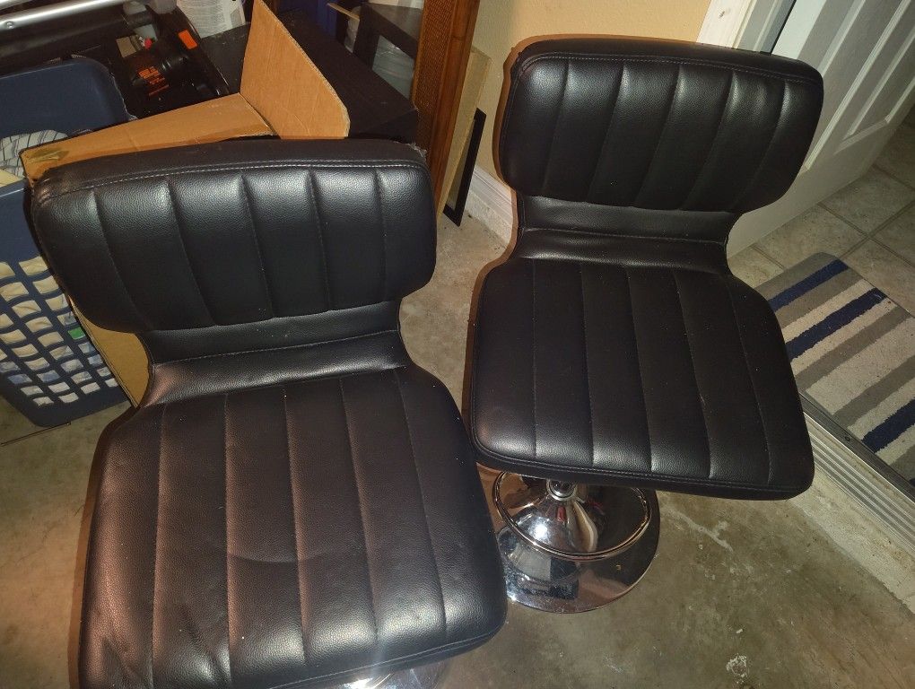 Set Of Leather Stools With Stainless Steel Bottom