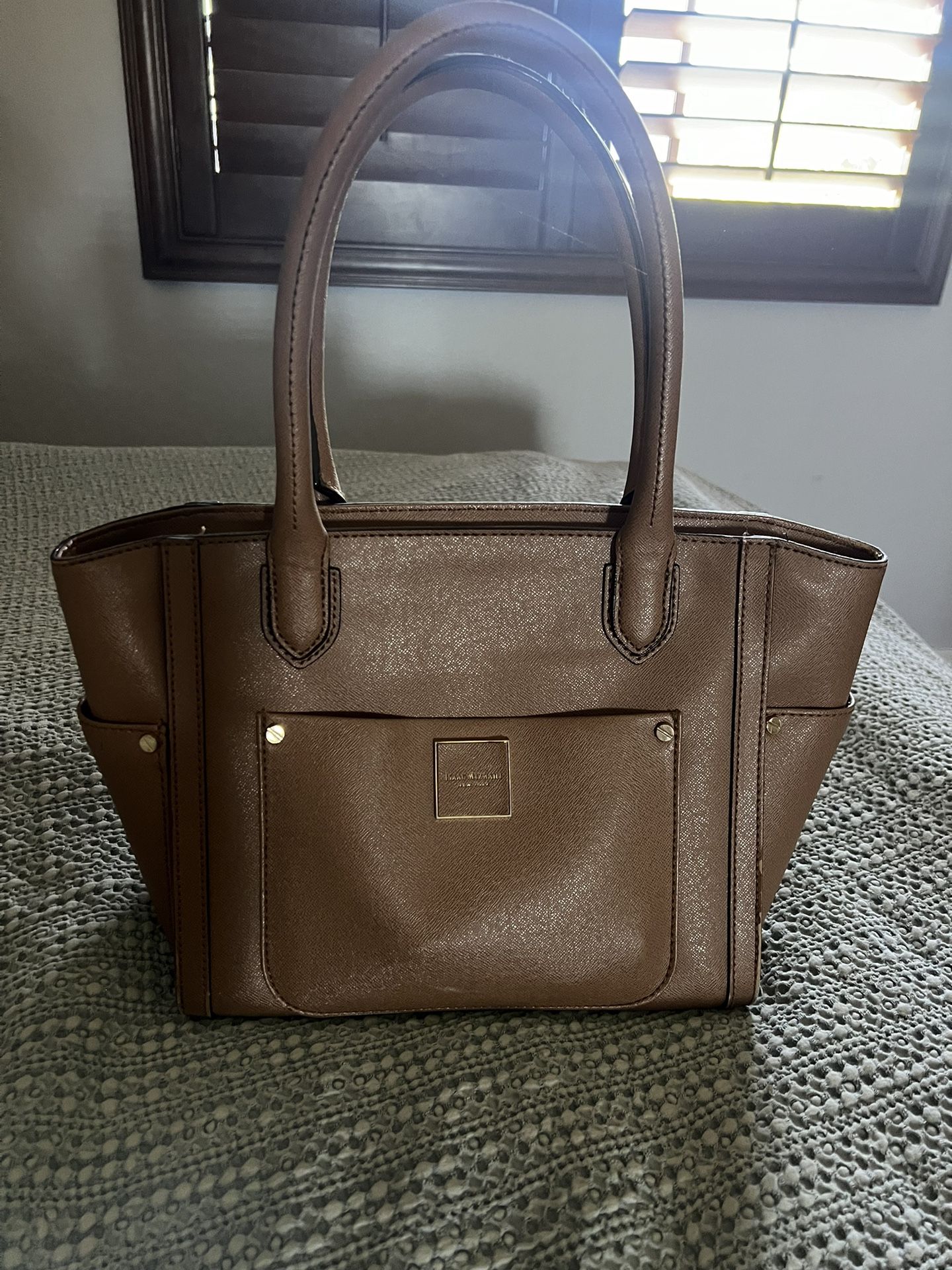 Isaac Mizrahi leather purse 