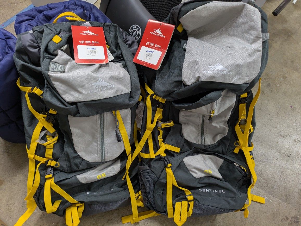High Sierra Hiking Backpack - Never Used