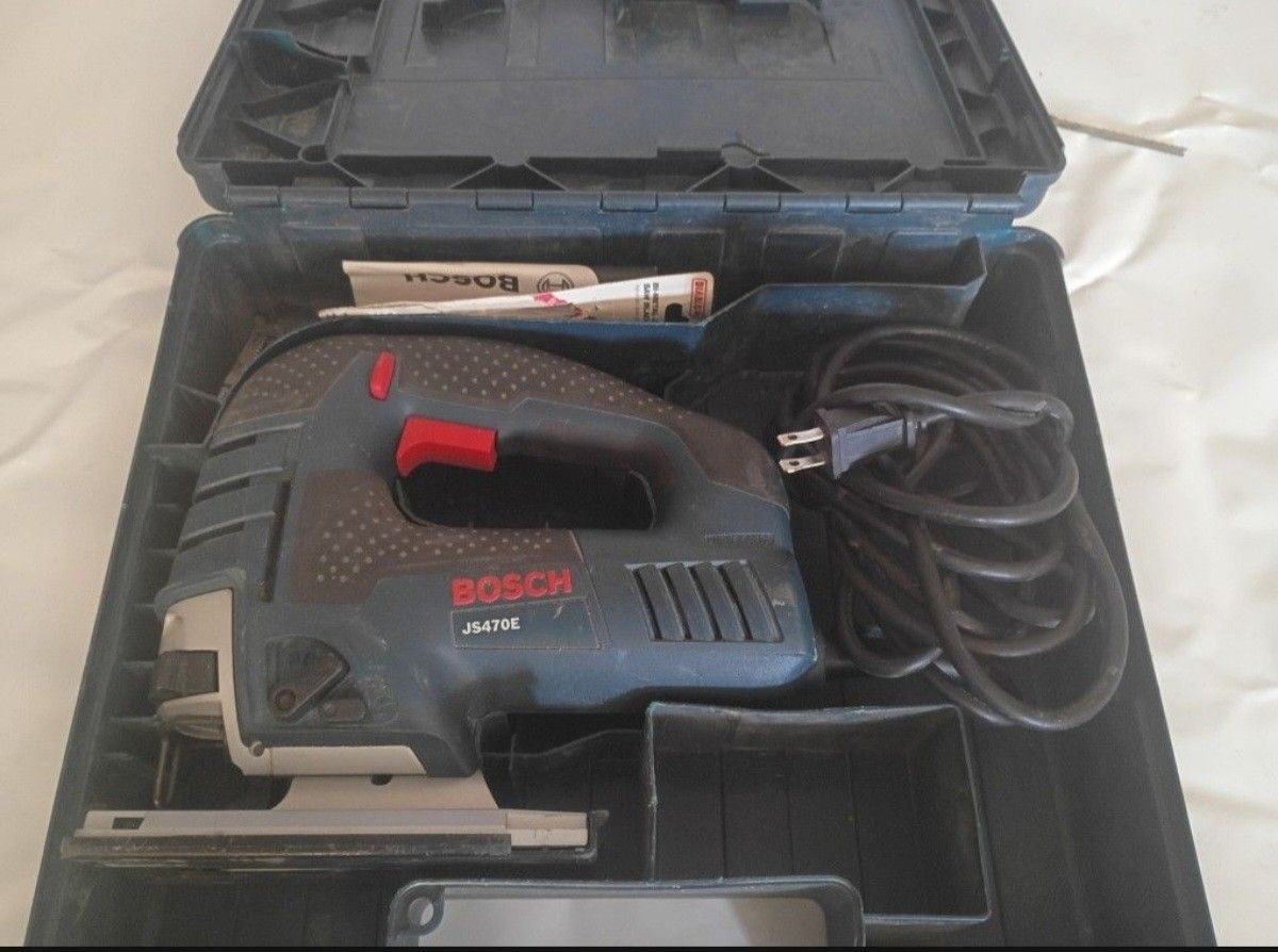 Bosch jigsaw
Boschlades included