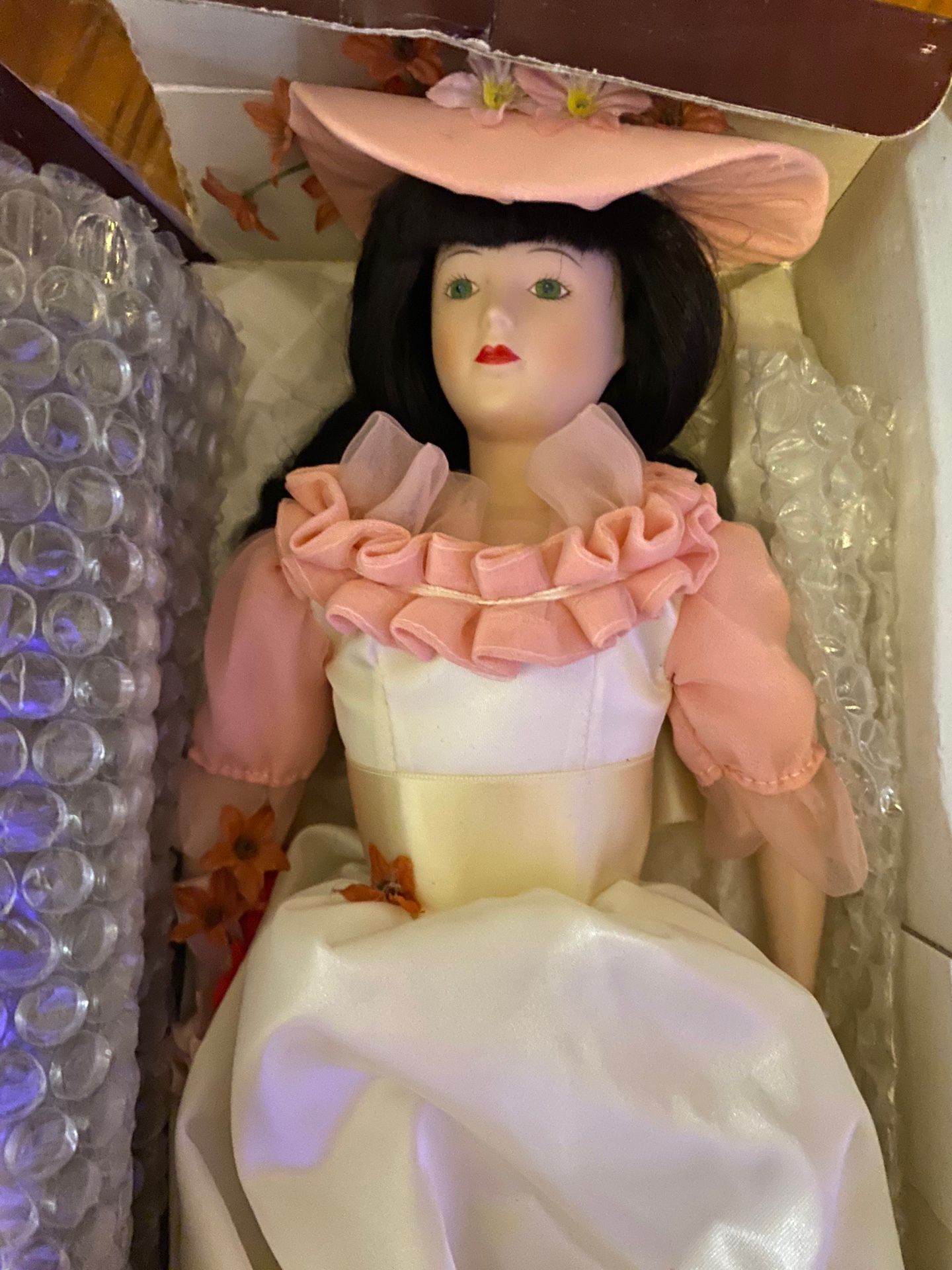 Scarlet O HarĂ¡ Plus Snow Globe