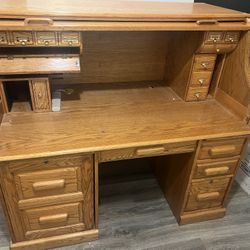 Free Oak Wood Desk Very Good Condition 