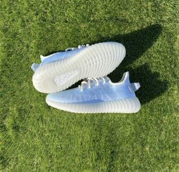 Yeezy 350 V2 Mono Ice