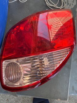 Toyota Matrix Rear Tail Light - Passenger Side