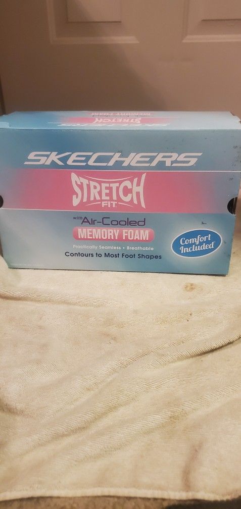 SKECHERS STRETCh AiR COOLED