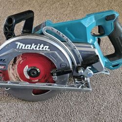 Makita 40v Circular Saw 7 1/4 In