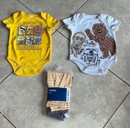 Baby Boy’s Star Wars Onesies and Old Navy Leggings 2 Pack, Size 3-6 Months