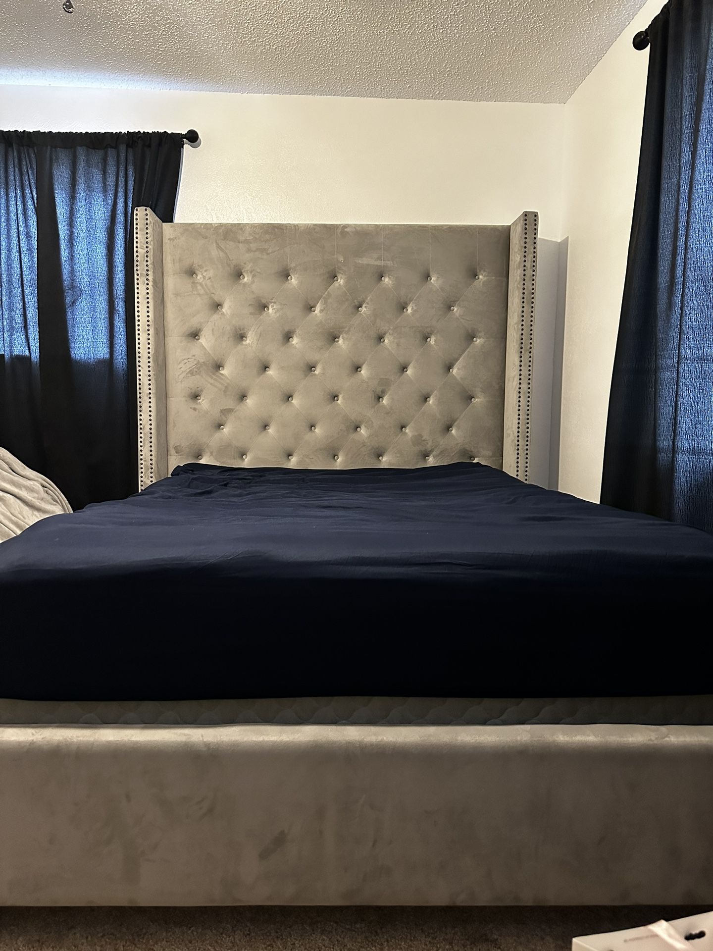 King sized Bed Frame With headboard 