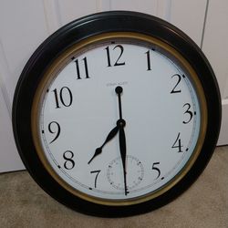 Ethan Allen Giant Wall Hanging Clock Working Well