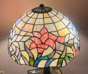 Tiffany Style Stained Glass Lamp
