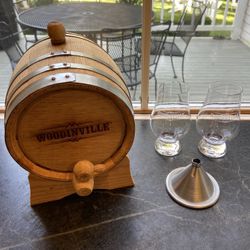 WOODINVILLE WHISKEY 2 LITER MICRO AGING BARREL PLUS TWO NOSING GLASSES 