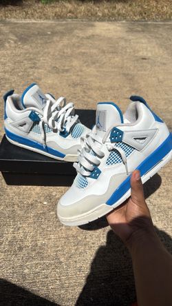 Jordan 4 Military Blue 2012 Size 7y