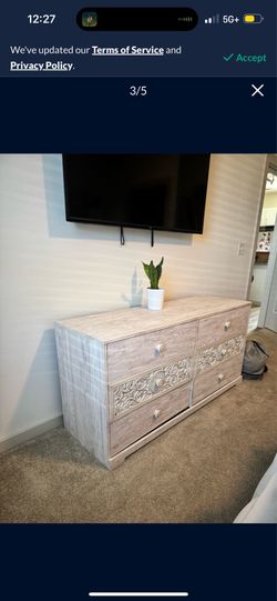 Dresser