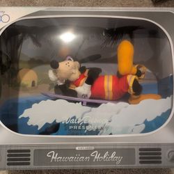 Goofy Disney 100 Hawaiian Holiday Plush