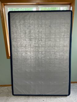 (FREE) Like-new Full mattress box