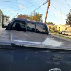2005 Ford F150  Short Bed Cover Free