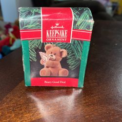 Beary good deal ornament 1990