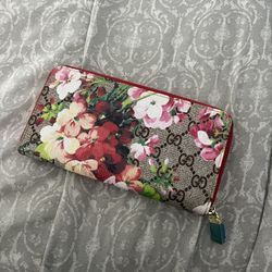 Gucci Wallet 