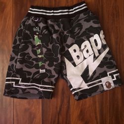 Black camo bape shorts 