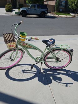 Margaritaville Cruiser Bike with Basket