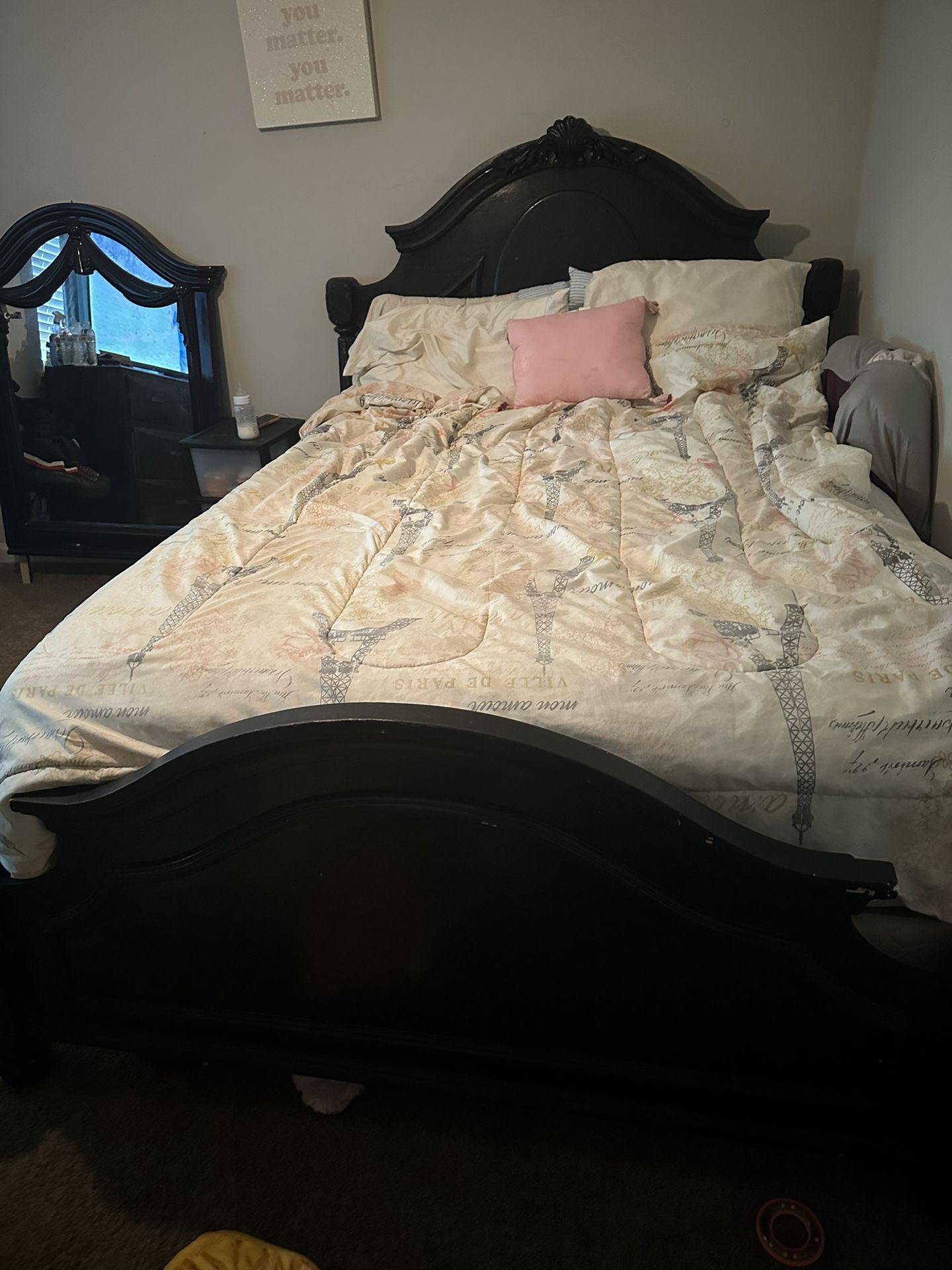 Queen Bed, Dresser With Mirror