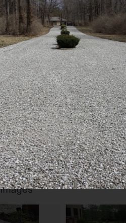 Gravel/crushed asphalt Driveways