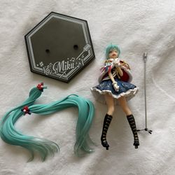 Miku winter concert figure