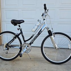 Sedona DX Hybrid Bicycle by "GIANT"