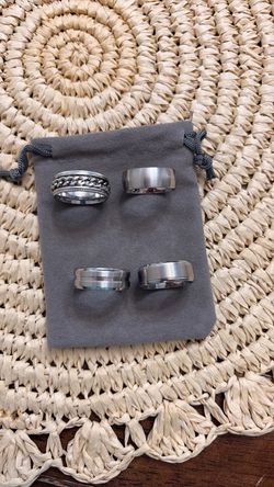 Four silver ring