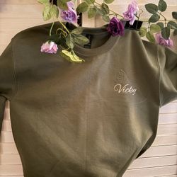 Crewneck Logo Embroidery 