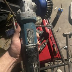 Makita Grinder