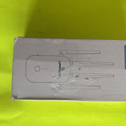 Wireless WiFi Range Extender  Cash Only.