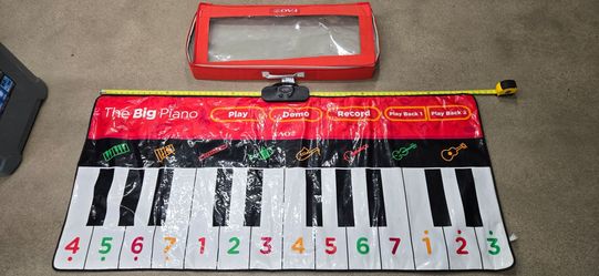 FAO Schwarz Piano Mat