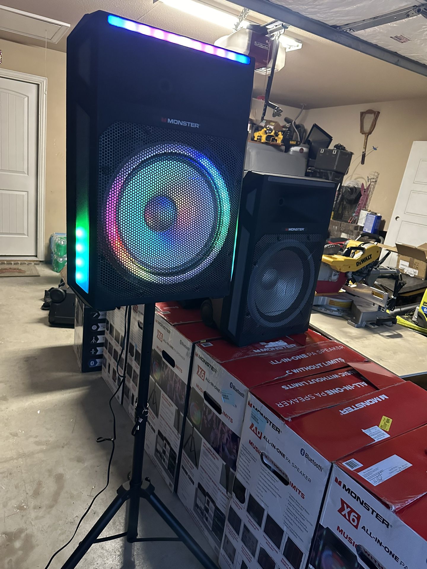 Monster 15” Bluetooth Speaker 600watts