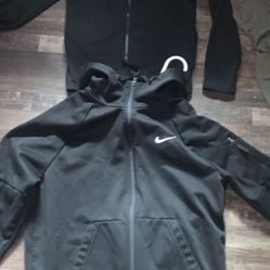 Nike Therm Tech Set