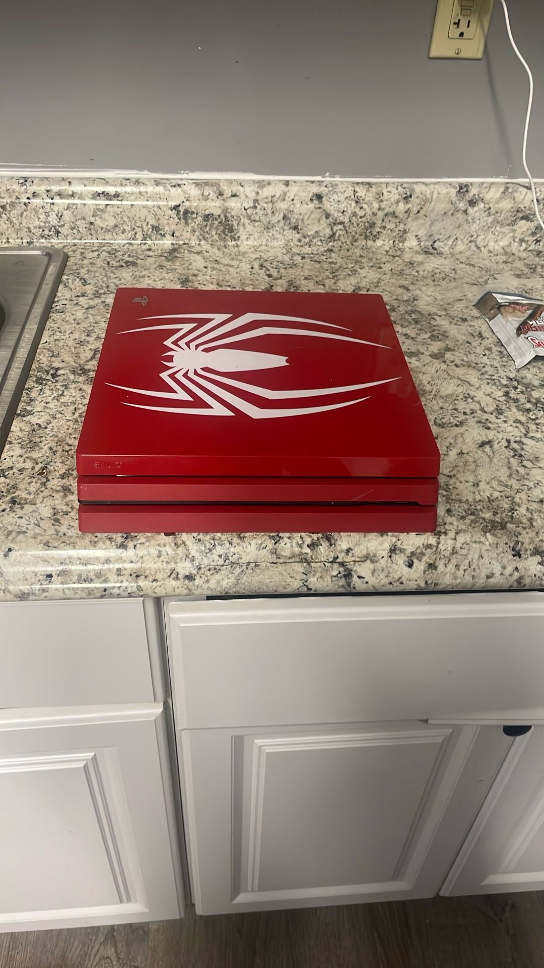 PlayStation 4 Spider Man Edition