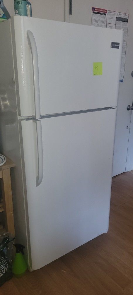 Refrigerator Size 65 Height 32 Wide