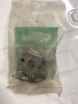 Small engine carburetor