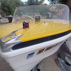 1959 Glasspar Sport Lido Boat 