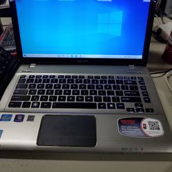 Toshiba E305 Laptop Core i5