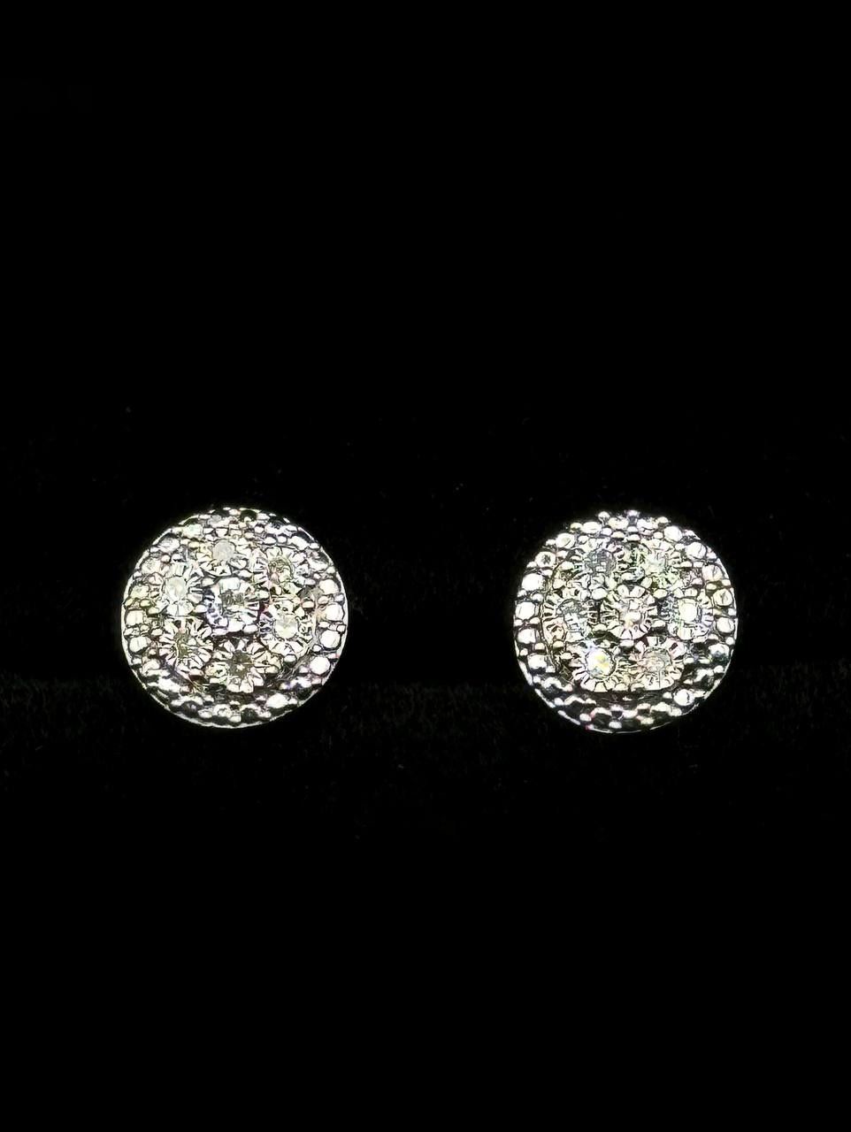 925 sterling silver 0.14CTW Diamond illusion setting stud earrings